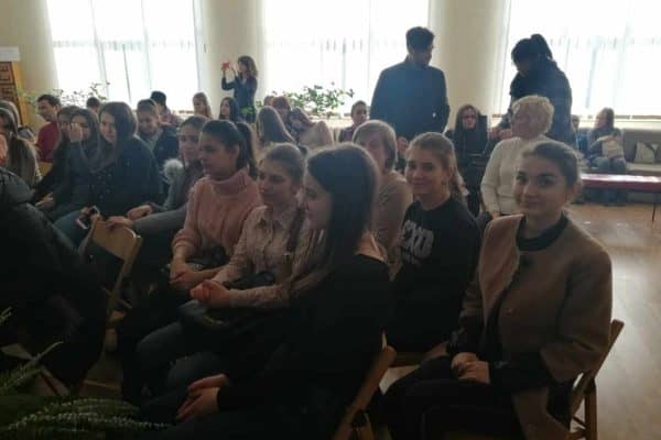 53367882_997196023804602_5785535472738500608_n