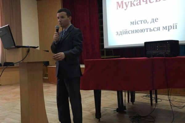 IMG-8813f4895ddba7a07c86f0213fc99903-V