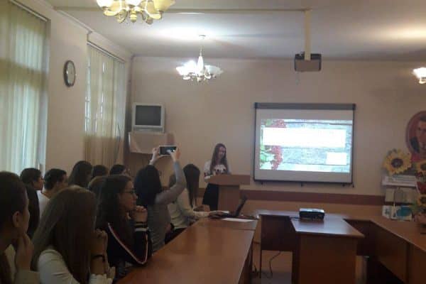 0-02-0a-651c920ff5c5cd48279dfc64aaedcaddad455f24a61cade389b1a23be67275bf_full