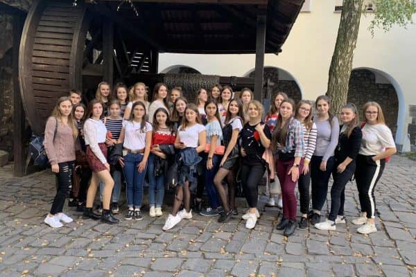 0-02-04-09e7114f8269dff77c5c199b87a7911b84dd6c995d47c67a93f5e99949c22e8c_full