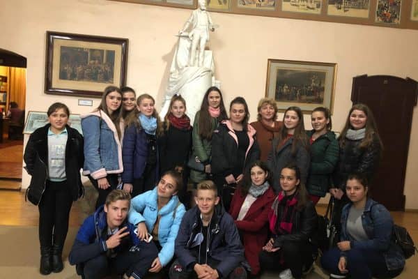 0-02-0a-0729dbd159b63a4b904dedceaec1329909e1e1da4516df2c6ad866c3707d6f90_full