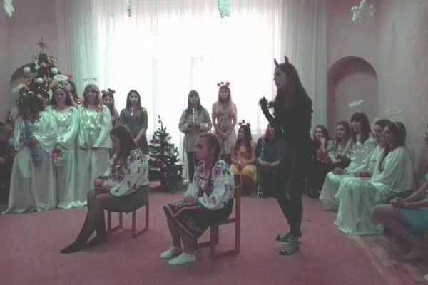 0-02-0a-6b6b7642ff1b76b15b665f52356d54855a75ee51469aece304b5dd1ed8e76531_full